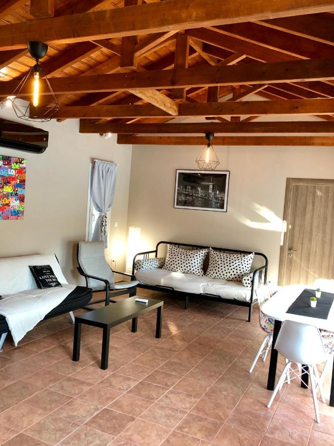 Sunlit Pool House Villa Posidhonía Екстериор снимка