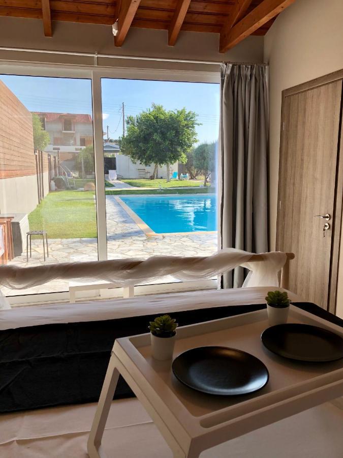 Sunlit Pool House Villa Posidhonía Екстериор снимка