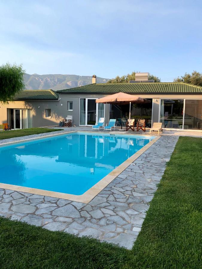 Sunlit Pool House Villa Posidhonía Екстериор снимка