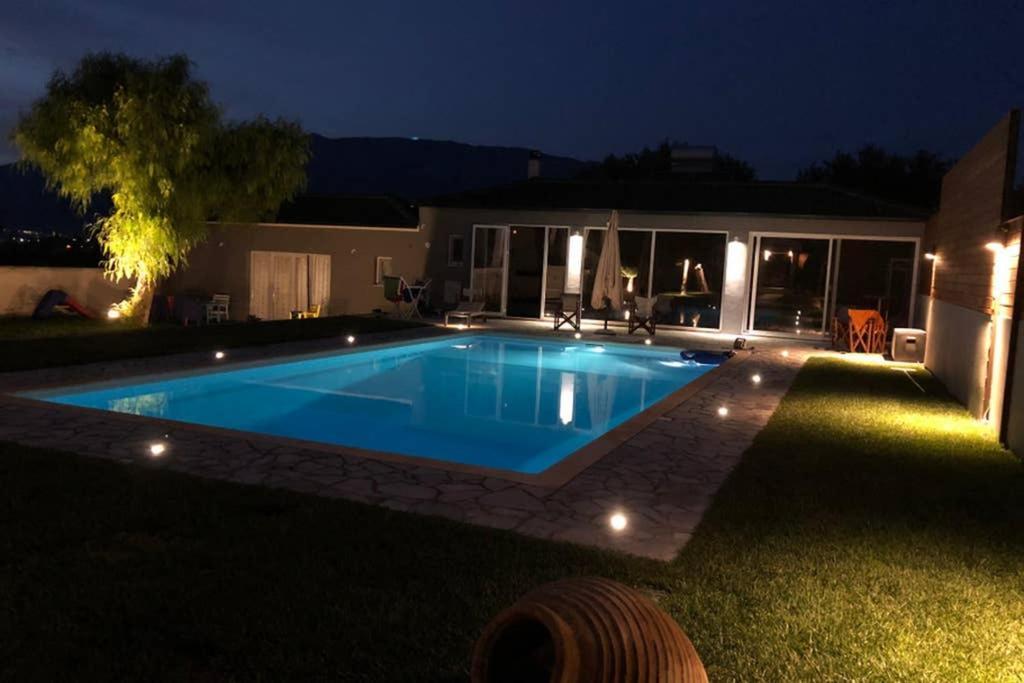 Sunlit Pool House Villa Posidhonía Екстериор снимка