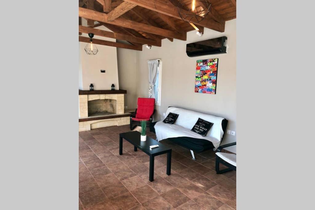 Sunlit Pool House Villa Posidhonía Екстериор снимка